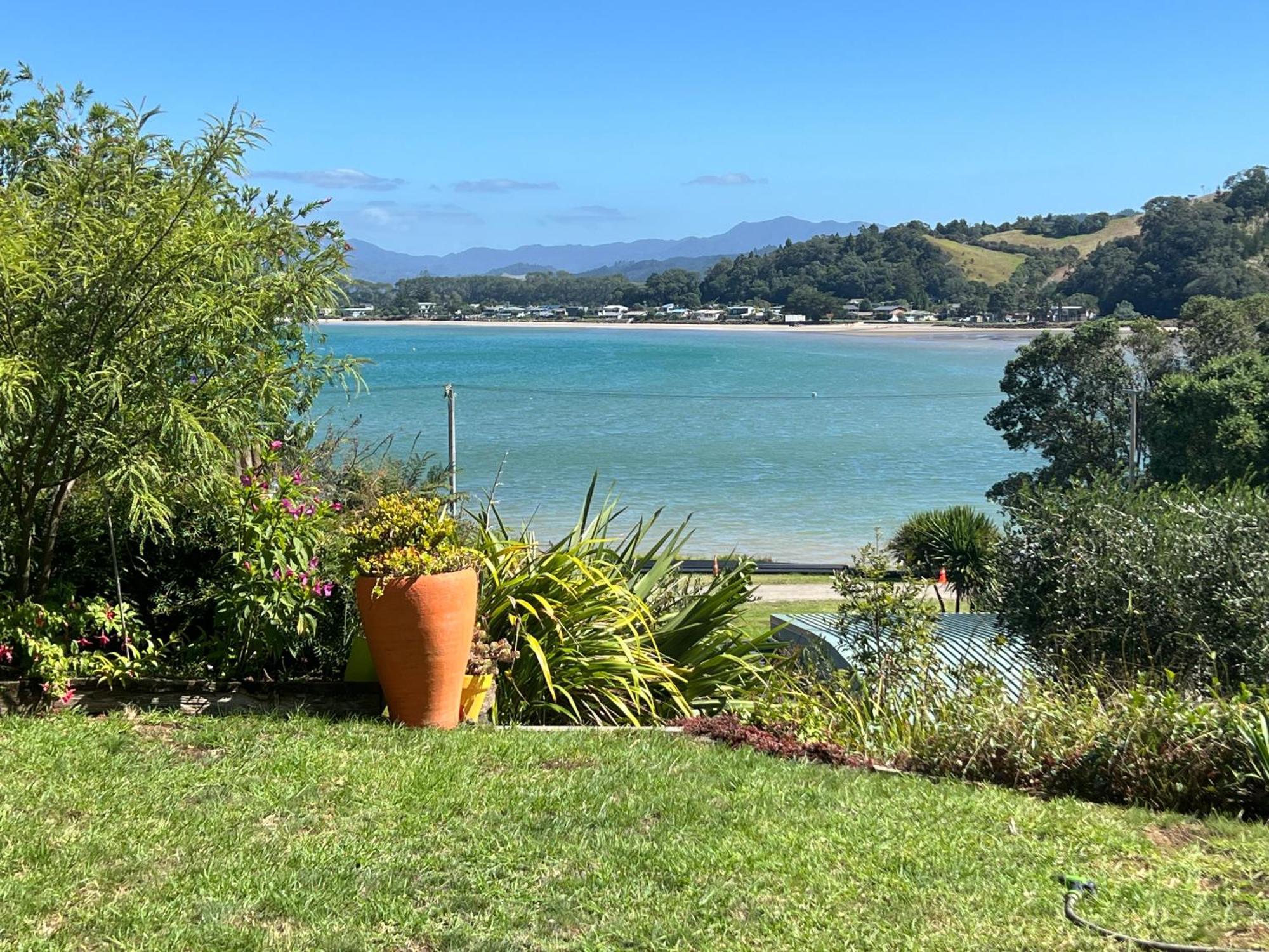 Brophys Beach Studio Whitianga Eksteriør billede